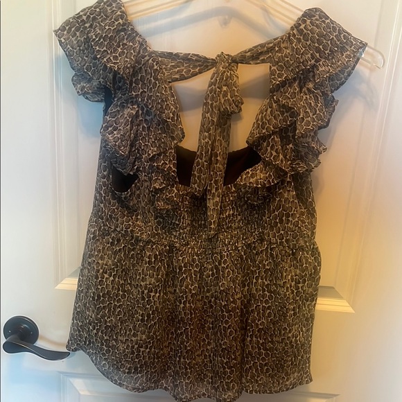 Banana Republic Ruffle Top - Picture 7 of 9